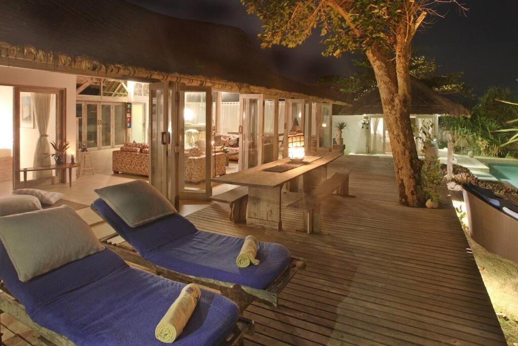 Villa Lumba Lumba - Oceanfront&Spectacular View! Lembongan Exterior foto